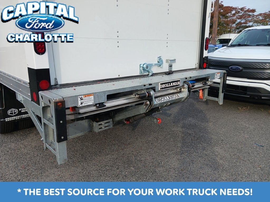 2027 Ford Econoline Cutaway E-450 DRW