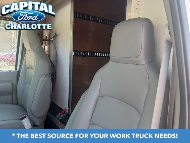2027 Ford Econoline Cutaway E-450 DRW