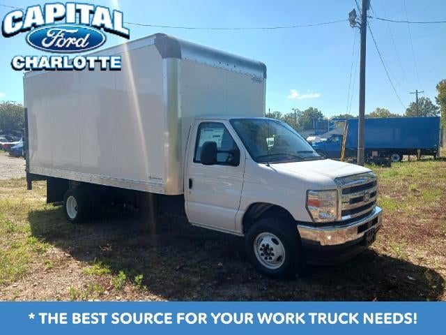 2027 Ford Econoline Cutaway E-450 DRW