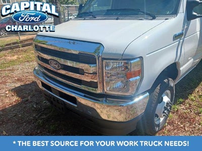 2027 Ford Econoline Cutaway E-450 DRW