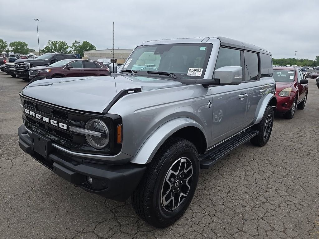 2024 Ford Bronco Outer Banks