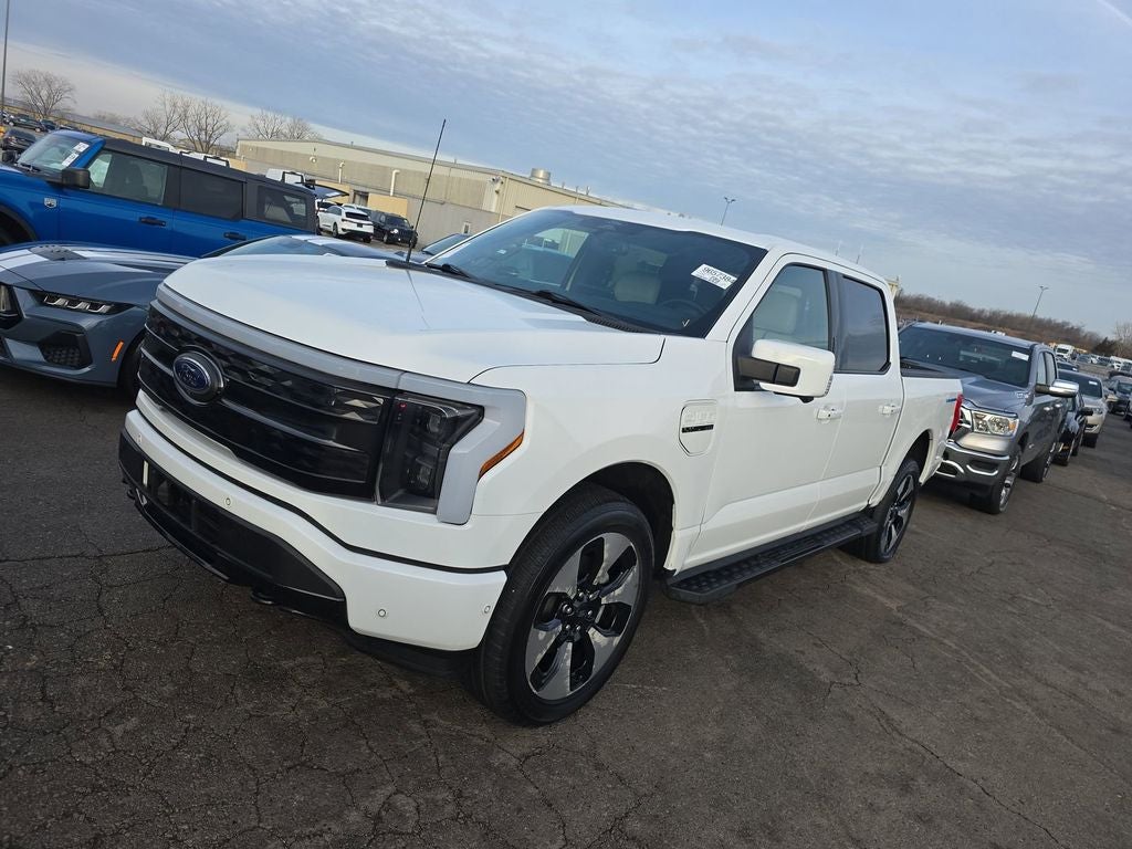 2022 Ford F-150 Lightning Platinum