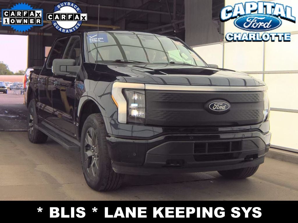 2025 Ford F-150 Lightning Flash