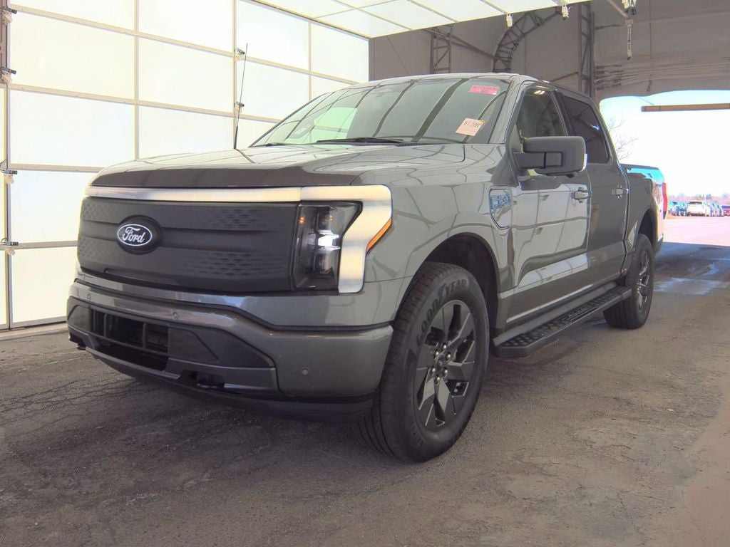 2025 Ford F-150 Lightning Flash
