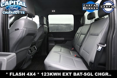 2025 Ford F-150 Lightning Flash