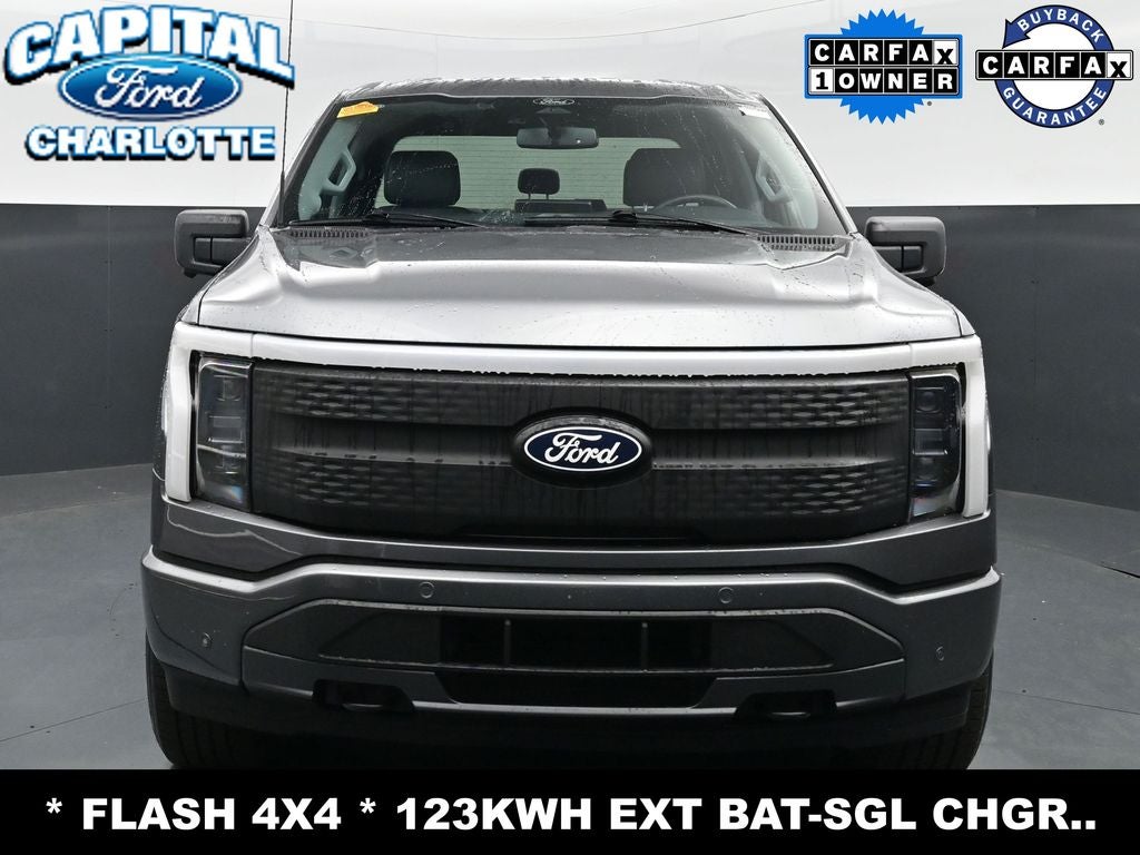 2025 Ford F-150 Lightning Flash