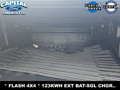 2025 Ford F-150 Lightning Flash