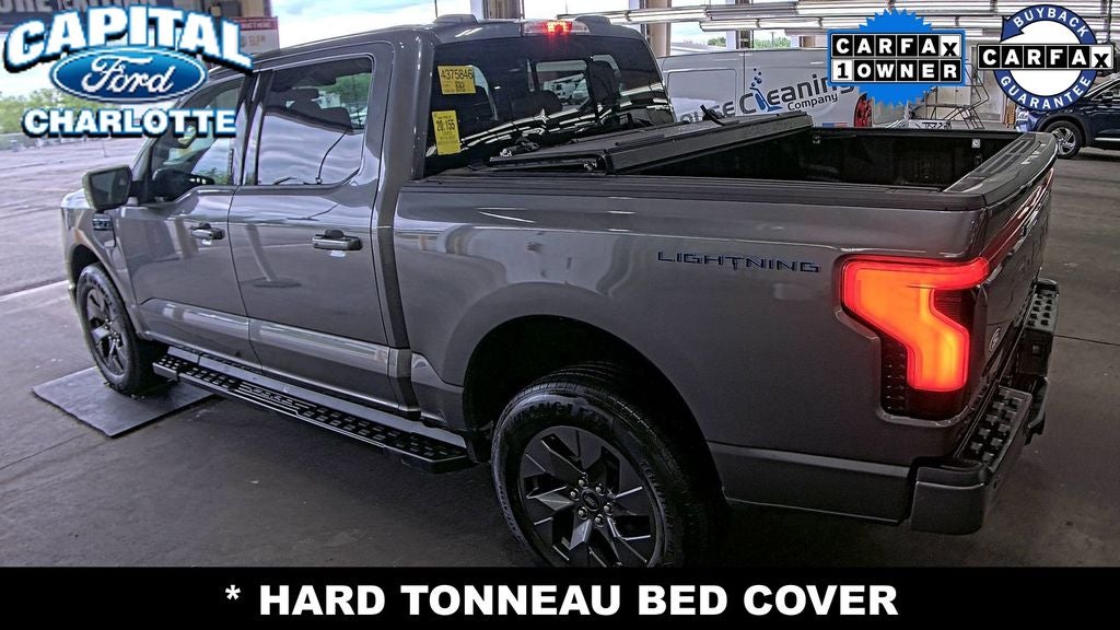 2025 Ford F-150 Lightning Lariat