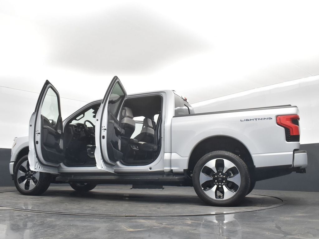 2025 Ford F-150 Lightning Platinum