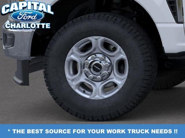 2026 Ford Super Duty F-350® XLT