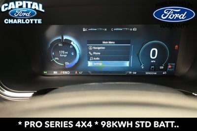 2024 Ford F-150 Lightning Pro