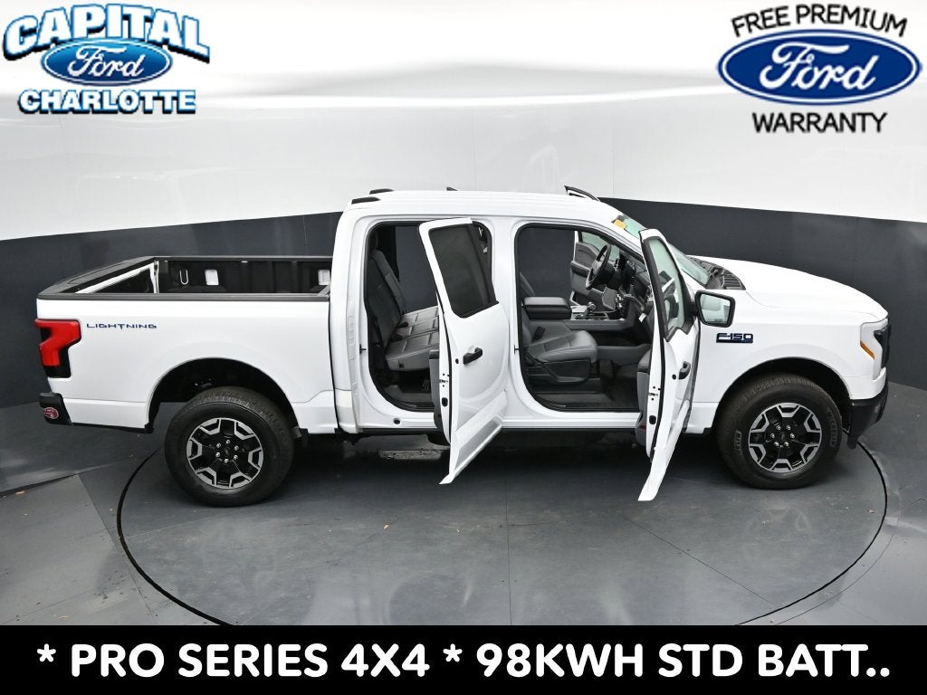 2024 Ford F-150 Lightning Pro