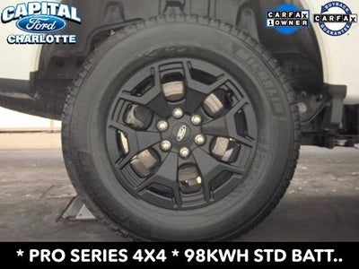 2025 Ford F-150 Lightning Pro