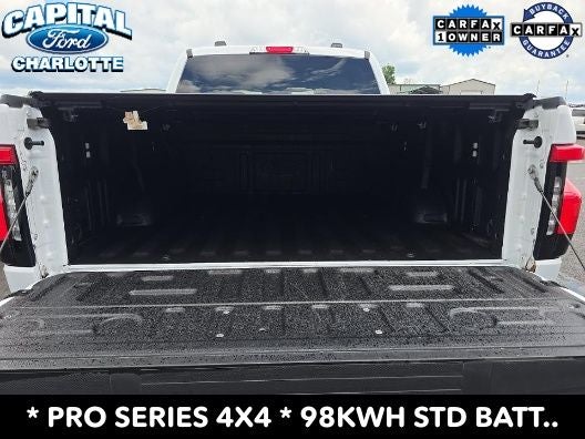 2025 Ford F-150 Lightning Pro