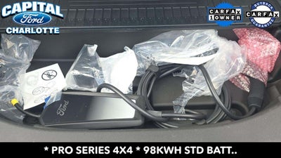 2025 Ford F-150 Lightning Pro