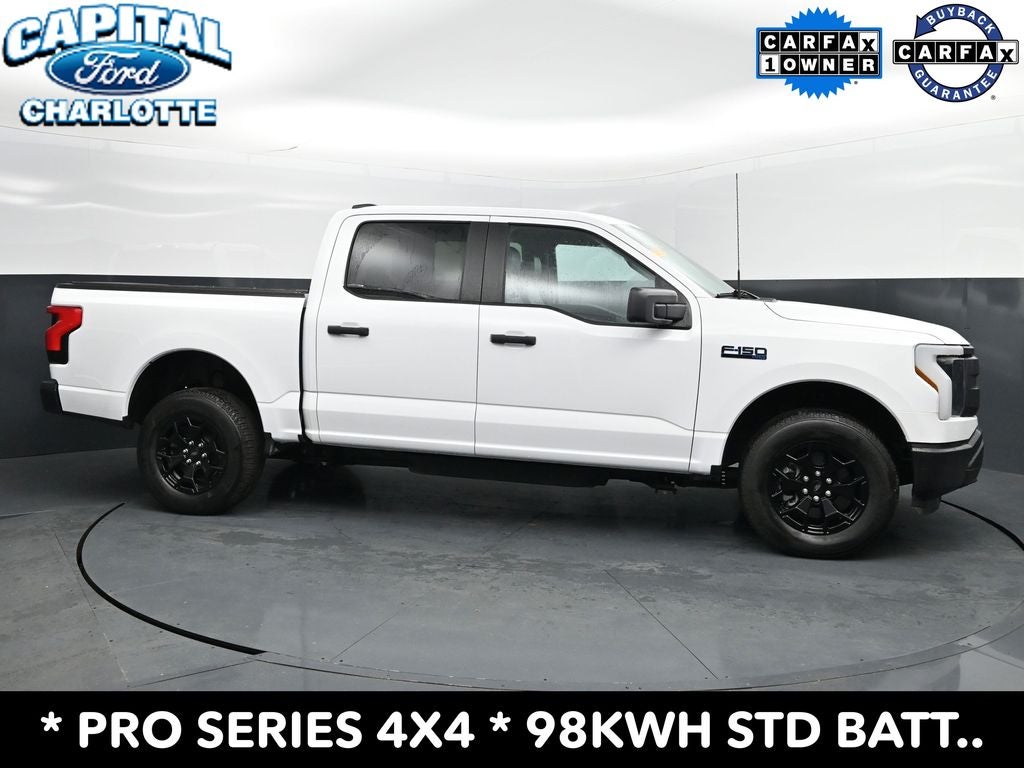 2025 Ford F-150 Lightning Pro