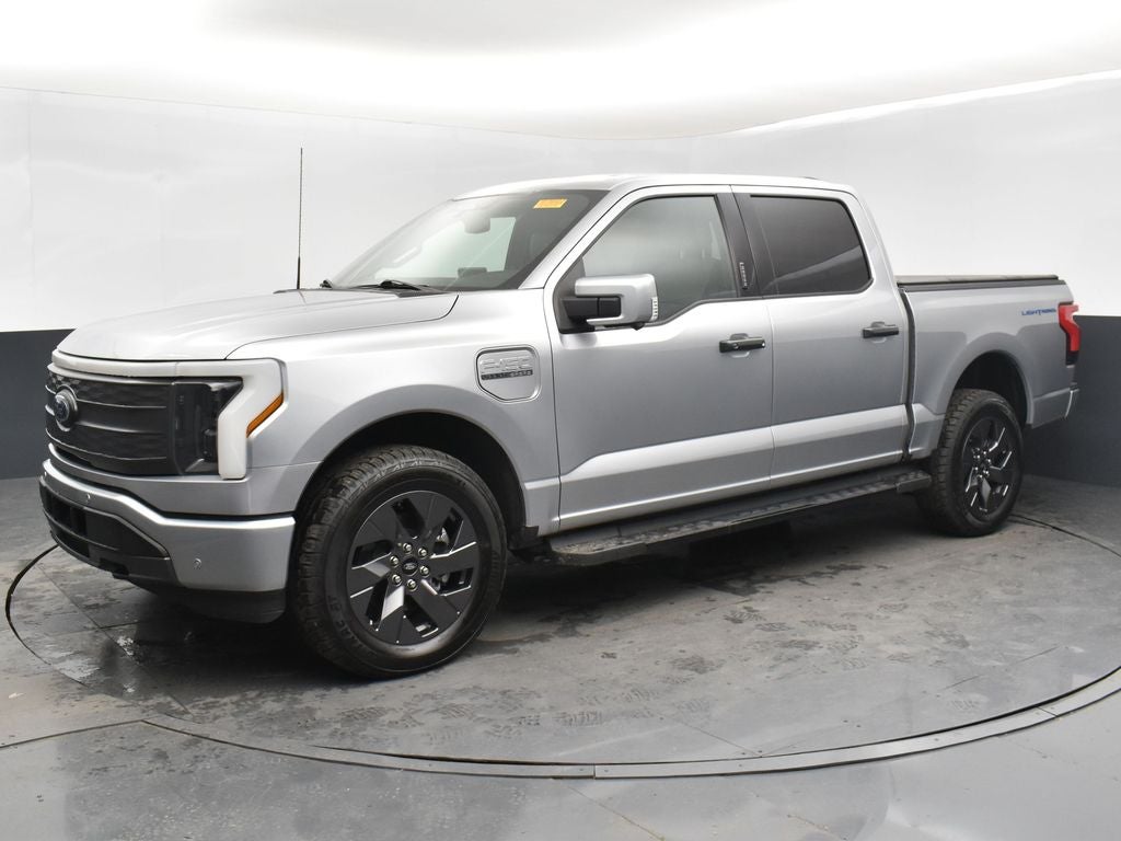 2023 Ford F-150 Lightning Lariat