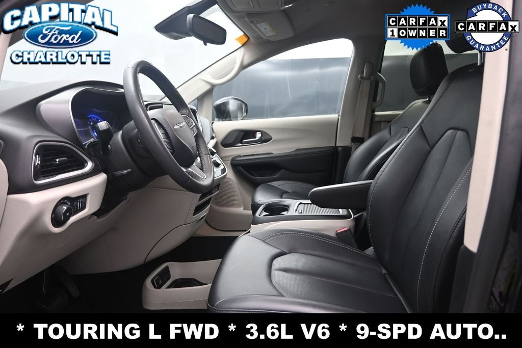 2024 Chrysler Pacifica Touring L