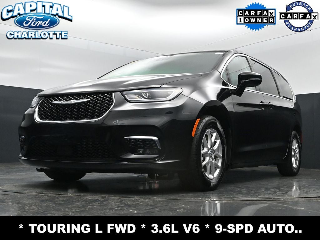 2024 Chrysler Pacifica Touring L