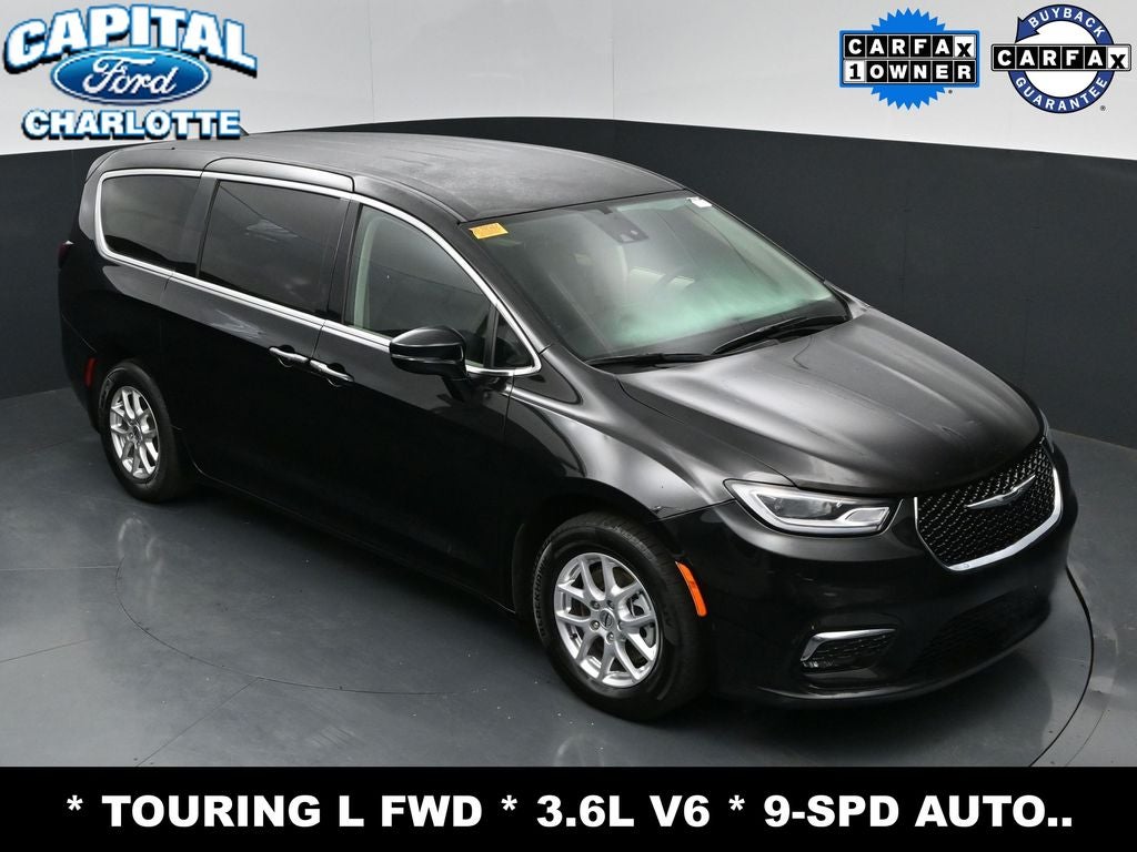 2024 Chrysler Pacifica Touring L
