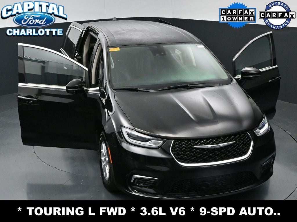 2024 Chrysler Pacifica Touring L