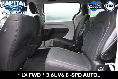2023 Chrysler Voyager LX