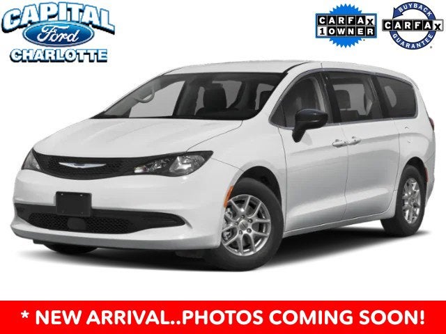 2023 Chrysler Voyager LX