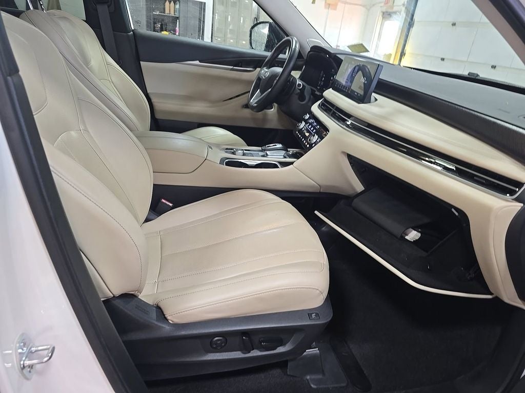 2023 INFINITI QX60 Sensory