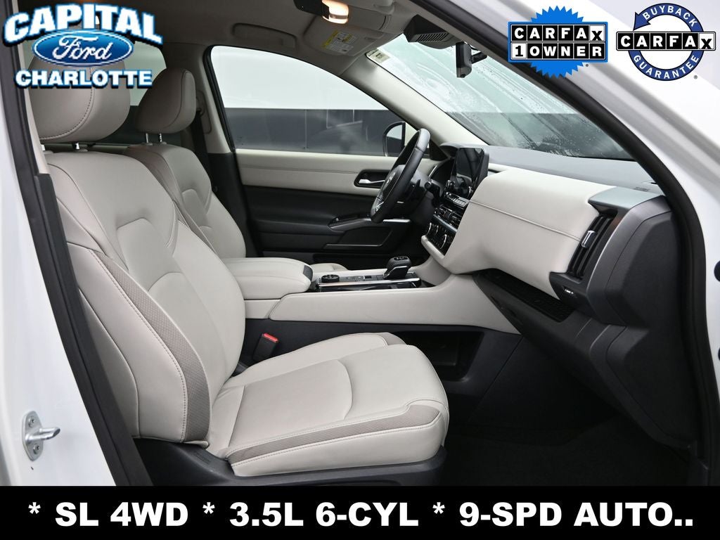 2023 Nissan Pathfinder SL