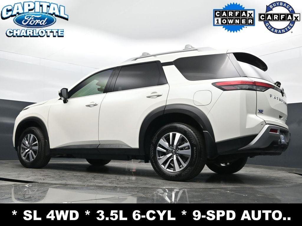 2023 Nissan Pathfinder SL