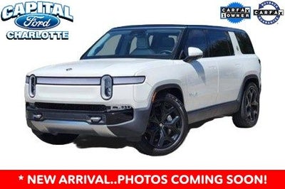 2023 Rivian R1S Adventure