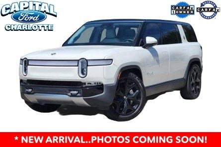 2023 Rivian R1S Adventure