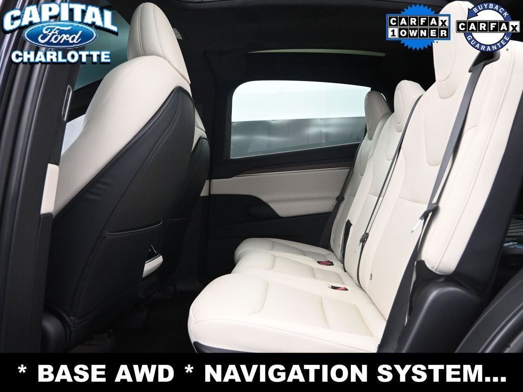 2022 Tesla Model X Base