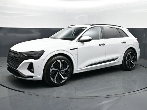 2024 Audi Q8 e-tron Premium Plus quattro
