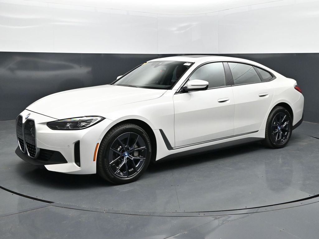 2023 BMW i4 eDrive35's photo
