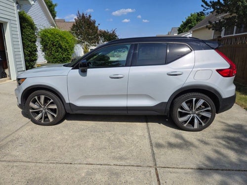 2021 Volvo XC40 Recharge Pure Electric P8