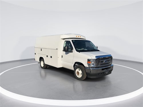 2025 Ford E-350SD Cutaway