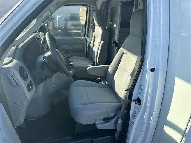 2025 Ford E-350SD Cutaway