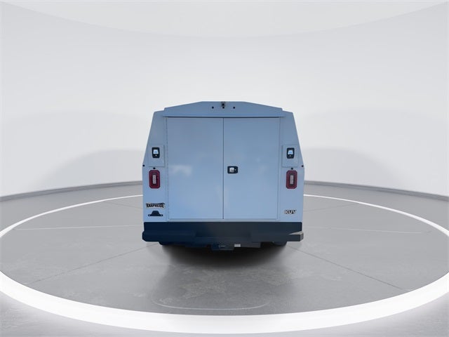 2025 Ford E-350SD Cutaway