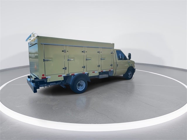 2022 Ford E-450SD Base DRW