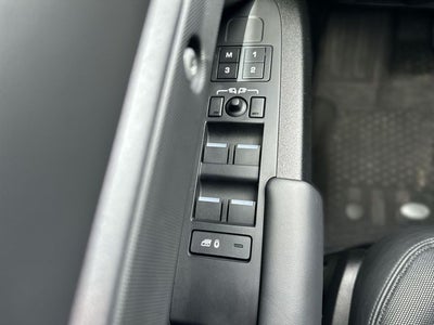 2024 Land Rover Defender 130 Outbound