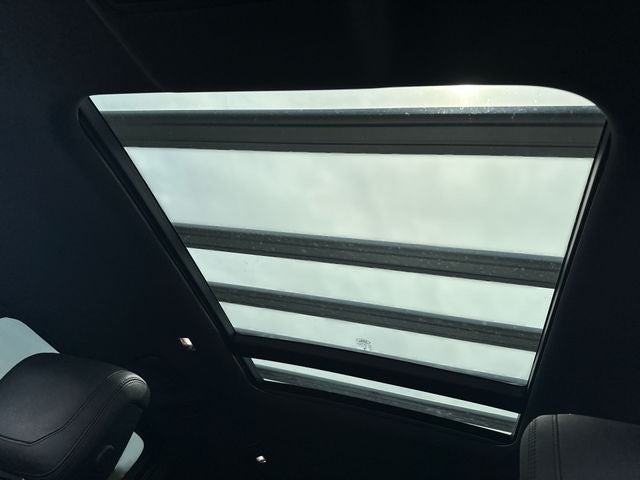 2024 Land Rover Defender 130 Outbound