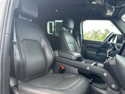 2024 Land Rover Defender 130 Outbound