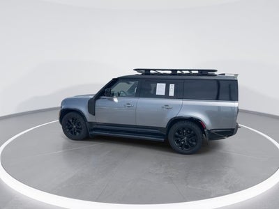 2024 Land Rover Defender 130 Outbound