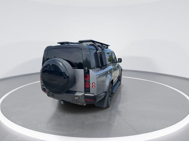 2024 Land Rover Defender 130 Outbound