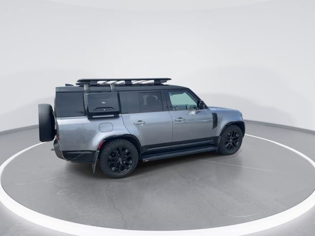 2024 Land Rover Defender 130 Outbound