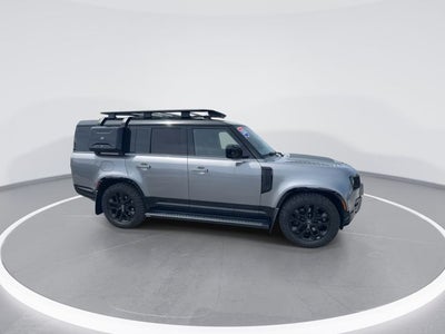 2024 Land Rover Defender 130 Outbound