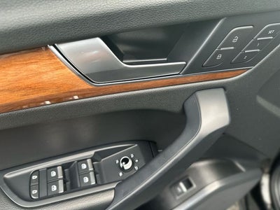 2023 Audi Q5 40 Premium quattro