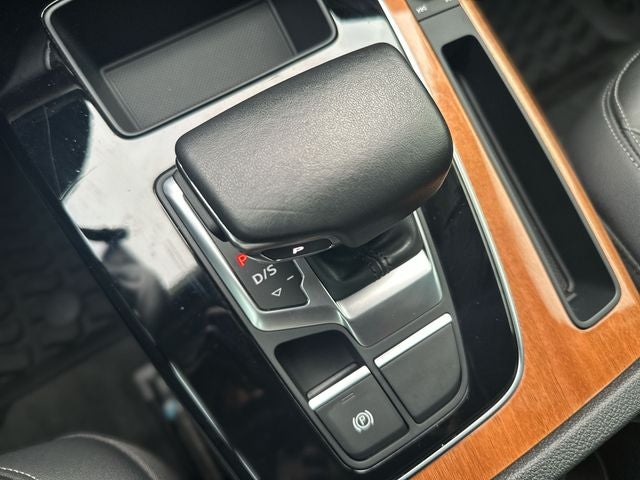 2023 Audi Q5 40 Premium quattro