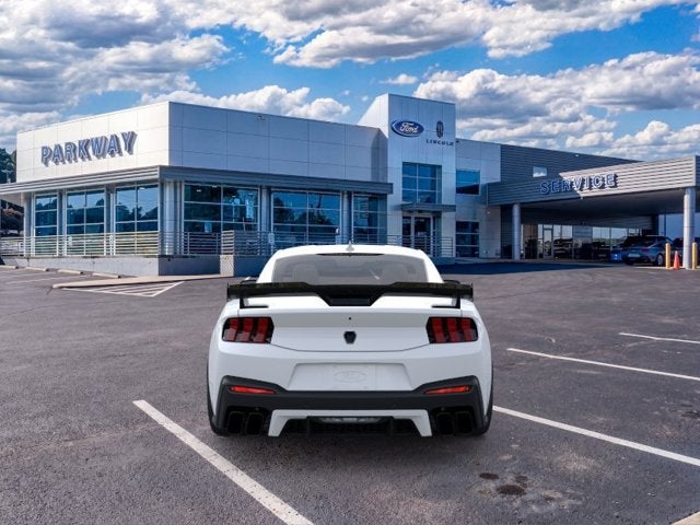 2026 Ford Mustang Dark Horse